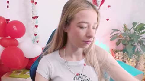 Hannah 027 online show from 09.26.25