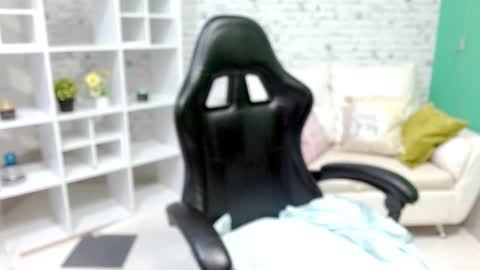 Snapshot of hannah__jackson chatting on 11.16.25 Hannah online show from 11.16.25