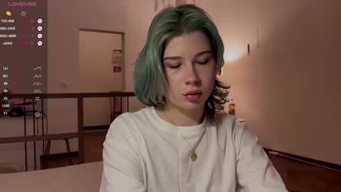 Snapshot of hannah_allin chatting on 02.22.25 Hannah Allin online show from 02.22.25