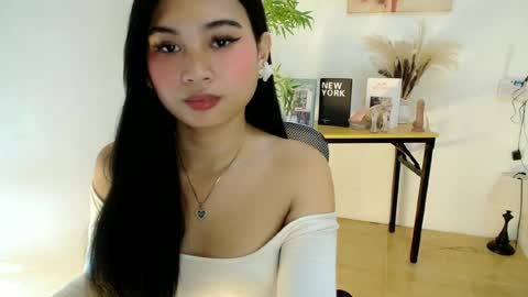 Snapshot of hannah_davis69 chatting on 06.26.26 Alex online show from 06.26.26