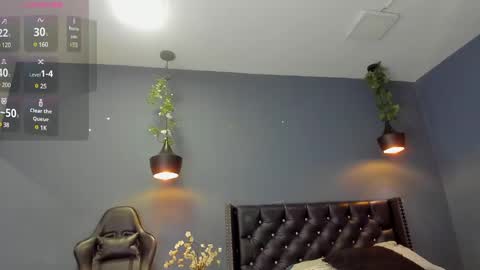 HANNAH MILLER online show from 01.23.25