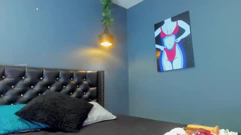 HANNAH MILLER online show from 02.20.25