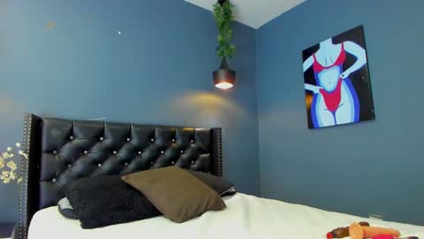 HANNAH MILLER online show from 02.28.25