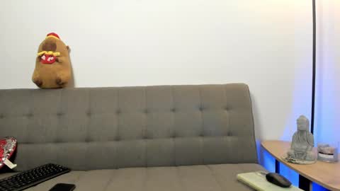 Snapshot of hannah_william chatting on 05.14.26 Hannah online show from 05.14.26
