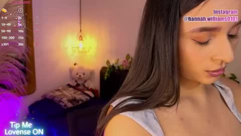 Hannah Williams online show from 11.16.25