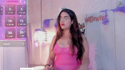 Hannah Lee online show from 10.20.25