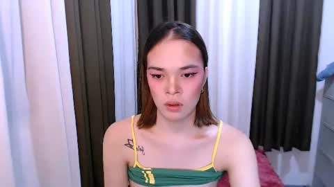 Snapshot of hannahforyou chatting on 05.27.26 HANNAH online show from 05.27.26