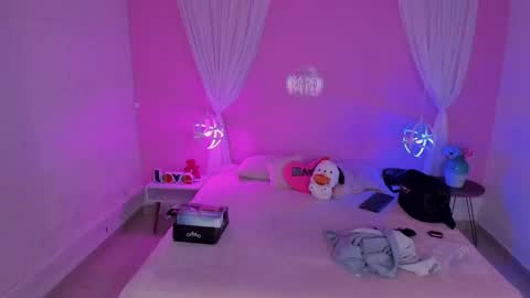 Hannah online show from 02.22.25