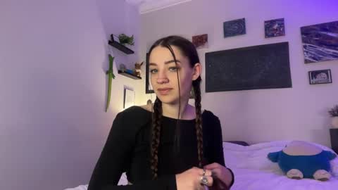 Hannah Taylor online show from 02.21.26