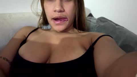 hannakoff online show from 10.08.25