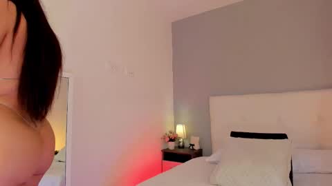 hannamartinnez online show from 10.13.25