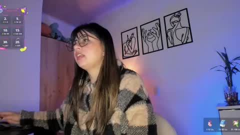   hannasofia x        Schedule 700 -1400GTM-5 online show from 11.15.25