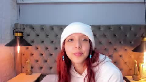 Hanni  online show from 02.27.25