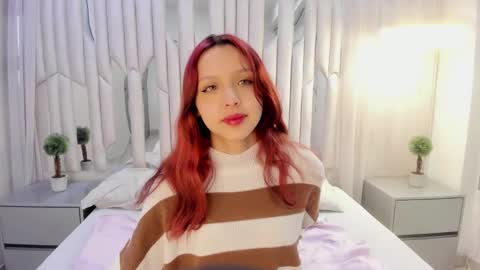Hanni  online show from 03.12.25