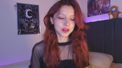 Hanni  online show from 09.14.25