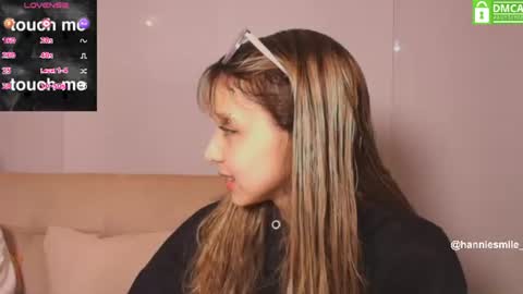 Snapshot of hanniesmile_ chatting on 07.12.26 Hannie online show from 07.12.26