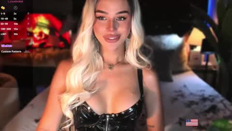 hanny113826 online show from 10.27.25