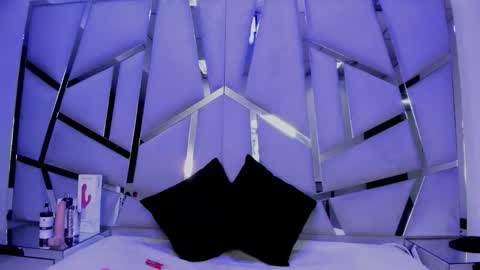 hanny_watson online show from 03.02.26