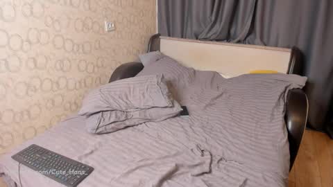 Snapshot of hansi_provincials chatting on 11.05.25 Hans online show from 11.05.25