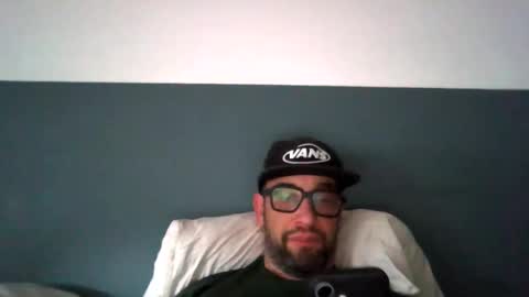 hansjegezoien online show from 04.16.26