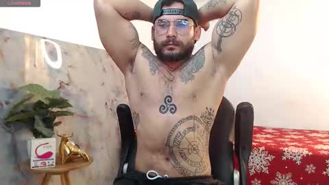 Snapshot of hanz_col chatting on 10.02.25 hanz_col online show from 10.02.25