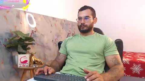 Snapshot of hanz_col chatting on 10.06.25 hanz_col online show from 10.06.25