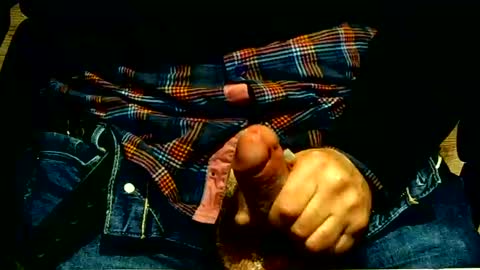 Snapshot of happy1stroker chatting on 03.12.25 happy1stroker online show from 03.12.25