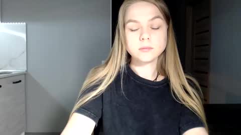 happy_fox_ online show from 02.10.26