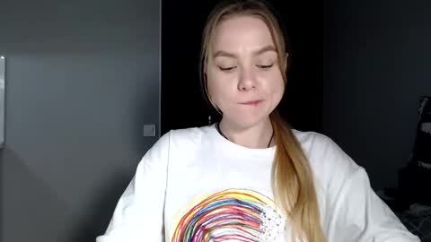 happy_fox_ online show from 03.10.26