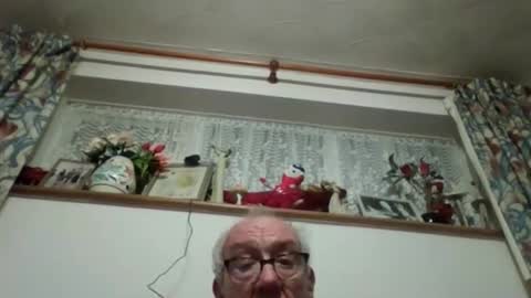 Snapshot of happydaysss65 chatting on 10.26.25 happydaysss65 online show from 10.26.25