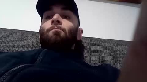 Snapshot of happyguy00000 chatting on 01.17.25 Calvin Secret online show from 01.17.25