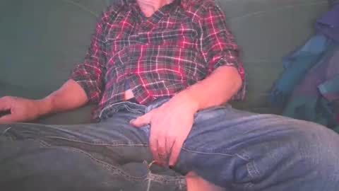 Snapshot of happymark31 chatting on 10.26.25 mark online show from 10.26.25