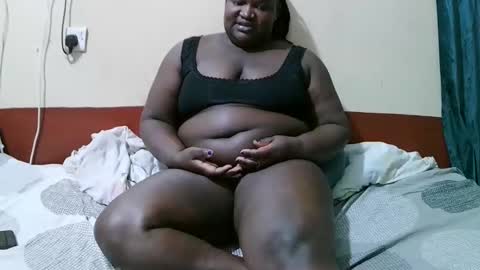 Snapshot of happysonia chatting on 02.25.25 happysonia online show from 02.25.25