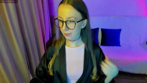 Stephanie online show from 09.21.25