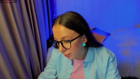 Stephanie online show from 10.26.25