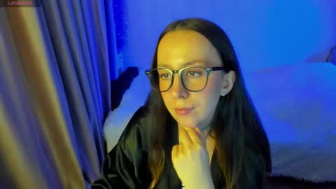 Stephanie online show from 10.31.25