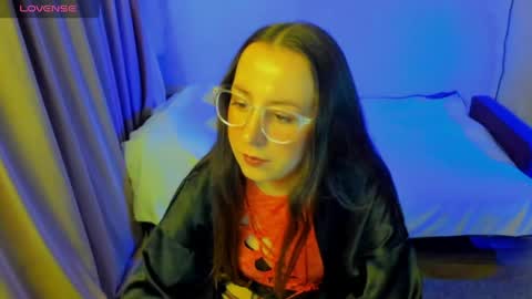 Snapshot of happystephanie chatting on 05.20.26 Stephanie online show from 05.20.26