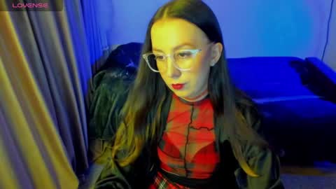 Snapshot of happystephanie chatting on 05.25.26 Stephanie online show from 05.25.26