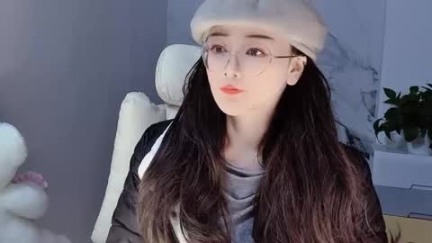 Daisy online show from 12.22.24