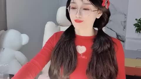 Daisy online show from 02.13.25