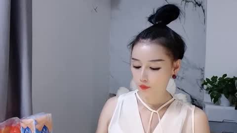 Snapshot of happysweety1688 chatting on 10.05.25 happysweety1688 online show from 10.05.25