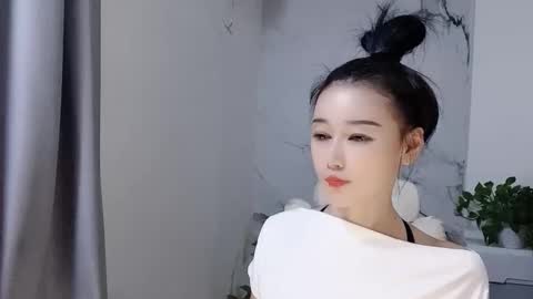 Snapshot of happysweety1688 chatting on 10.10.25 happysweety1688 online show from 10.10.25