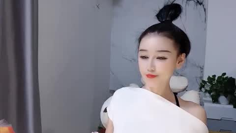 Snapshot of happysweety1688 chatting on 10.11.25 happysweety1688 online show from 10.11.25