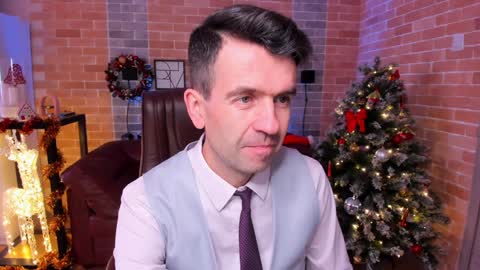 Snapshot of hard_and_juici chatting on 01.06.25 Steve online show from 01.06.25