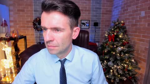 Snapshot of hard_and_juici chatting on 01.08.25 Steve online show from 01.08.25