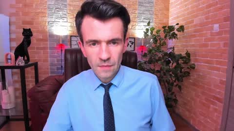 Snapshot of hard_and_juici chatting on 01.30.25 Steve online show from 01.30.25