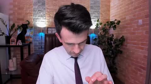 Snapshot of hard_and_juici chatting on 02.24.25 Steve online show from 02.24.25