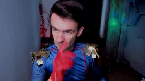 Snapshot of hard_and_juici chatting on 11.01.25 Steve online show from 11.01.25