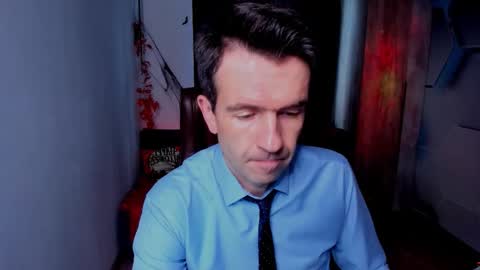 Snapshot of hard_and_juici chatting on 11.03.25 Steve online show from 11.03.25