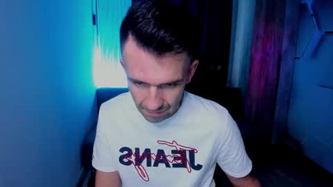 Snapshot of hard_and_juici chatting on 11.05.25 Steve online show from 11.05.25